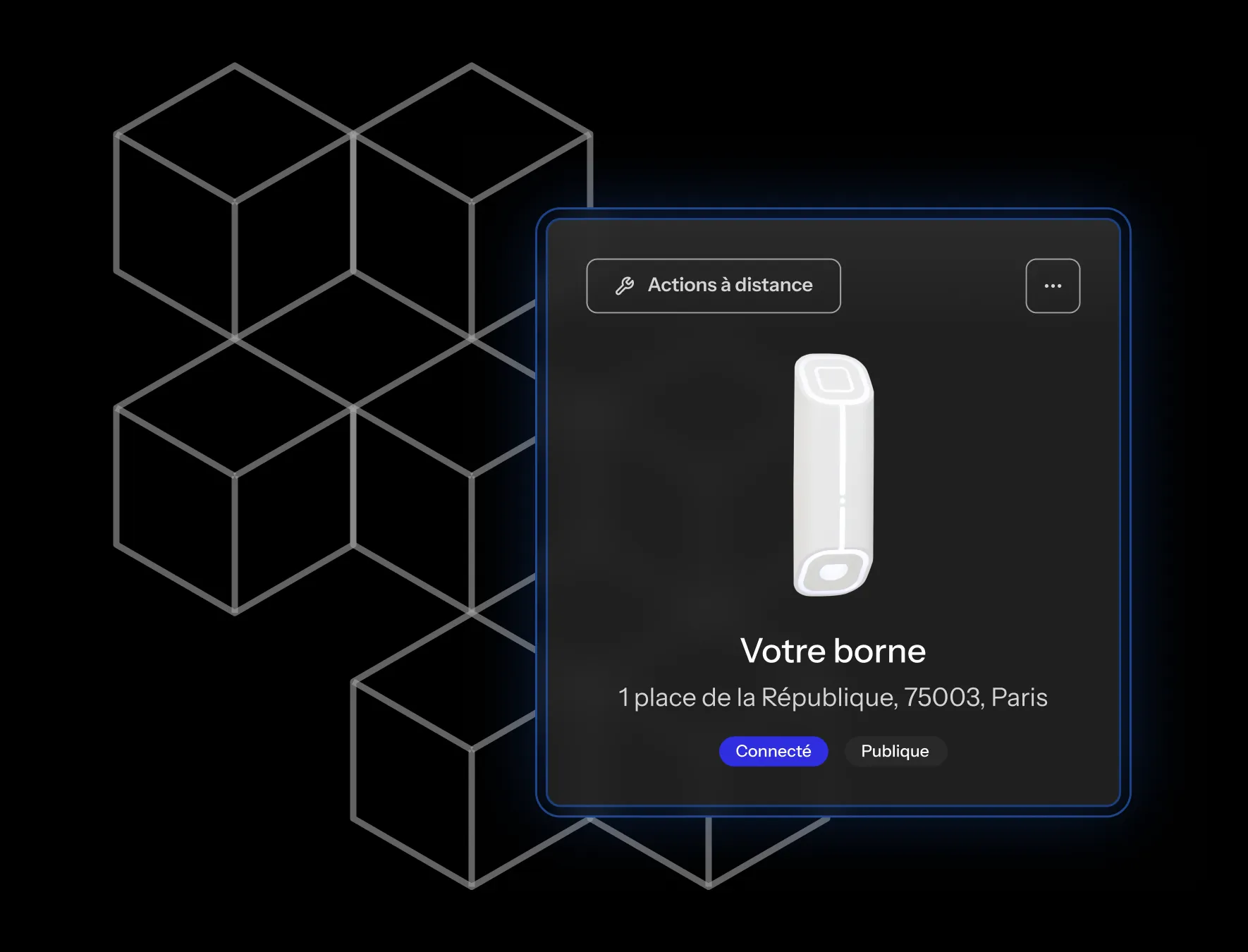 Borne blanche sur fond noir, avec un encadré affichant l'adresse et des options de connexion, entourée de cubes en filigrane.